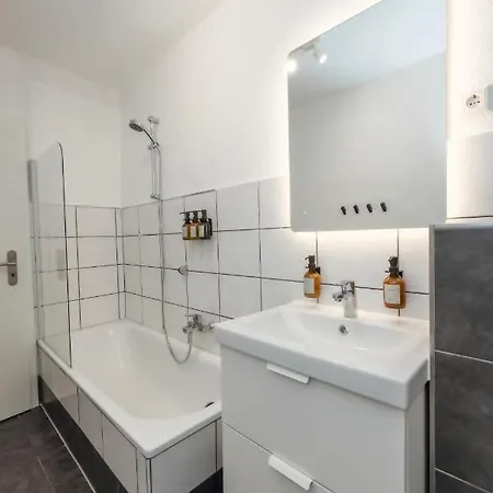 80qm Luxurioese Designerwohnung Im Herzen Bochums Lägenhet Bochum